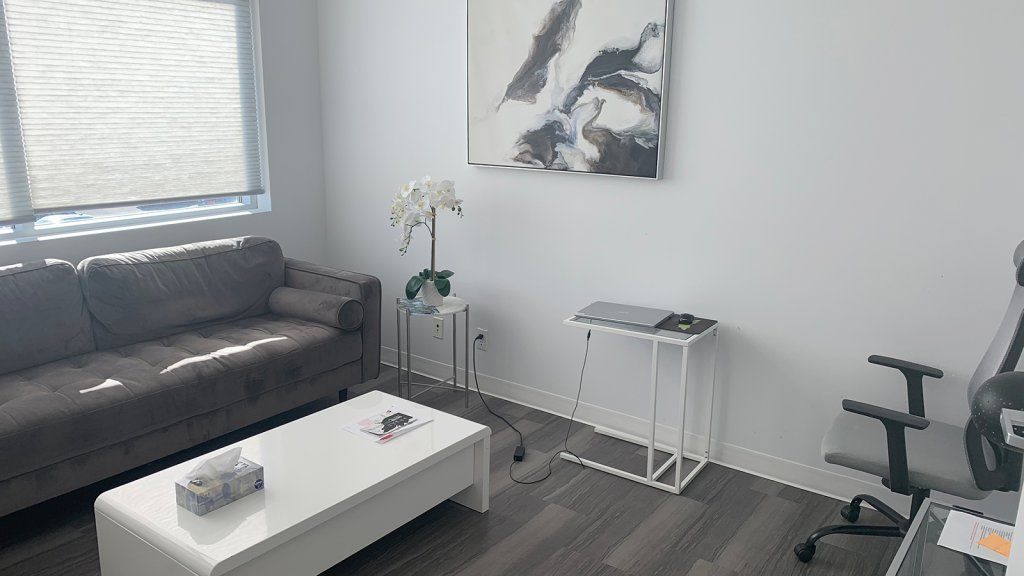 Therapy room in Calgary – 17th Ave SW location